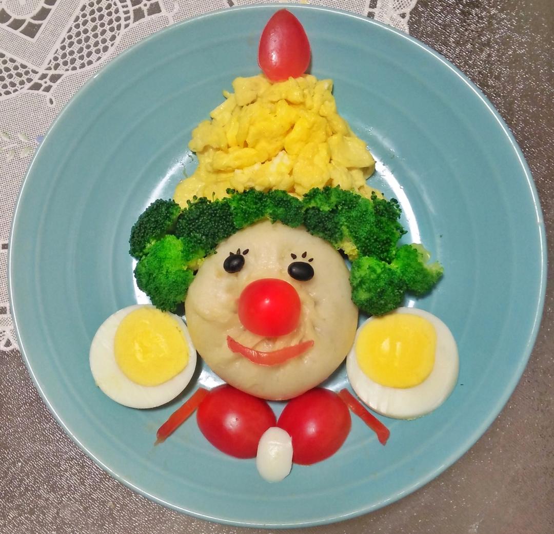 小丑趣味早餐