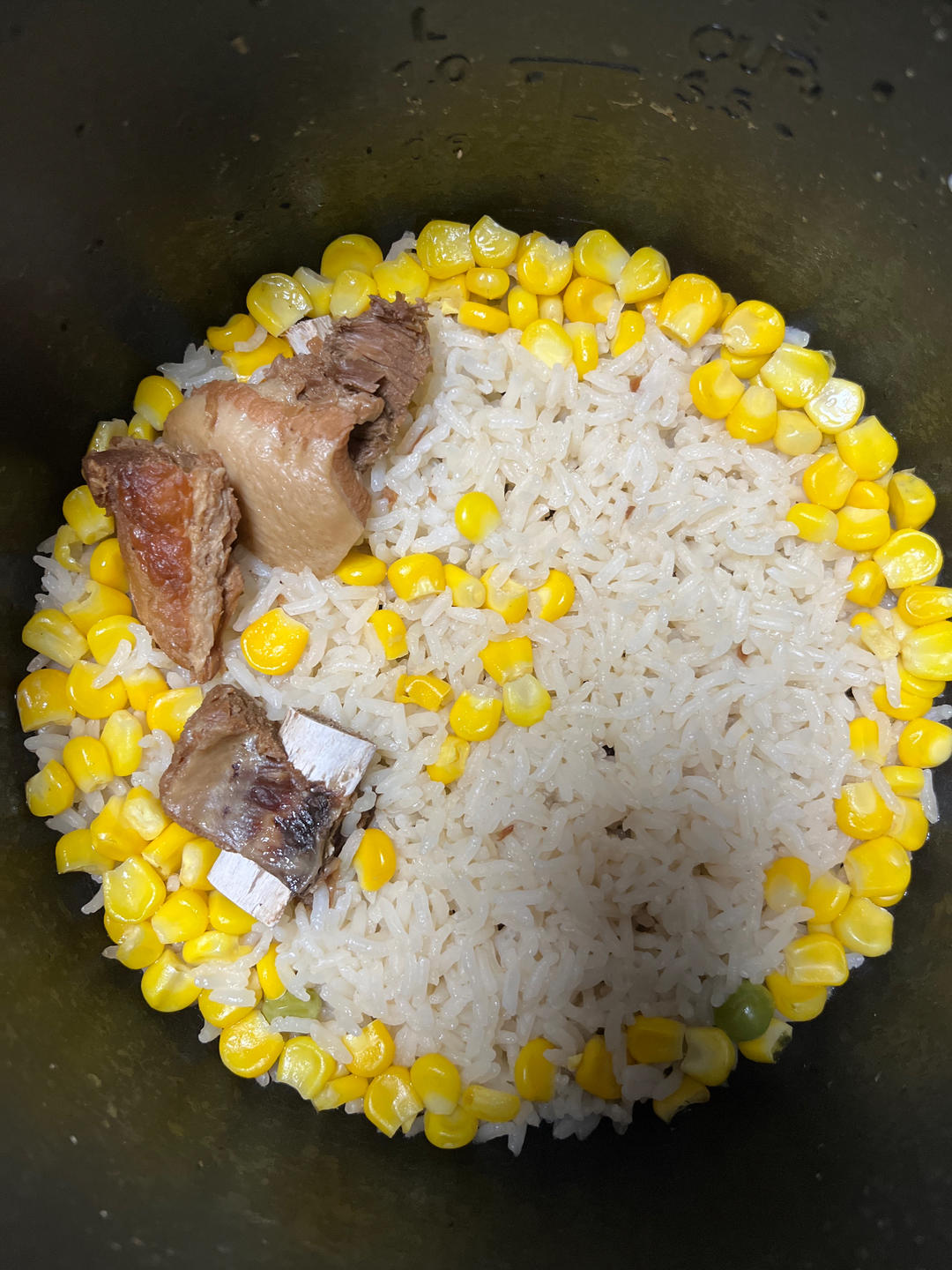 【排骨焖饭】