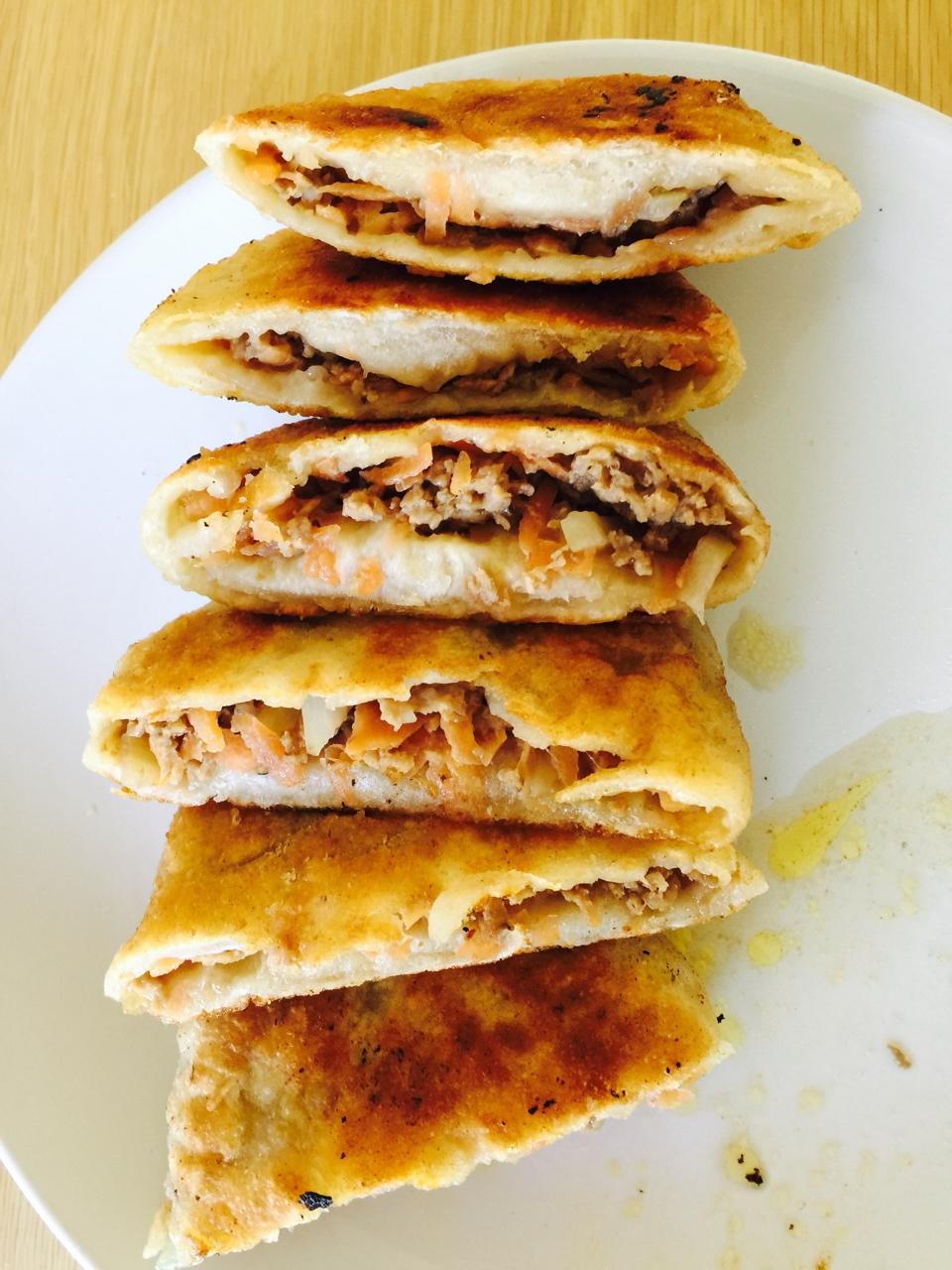【视频】牛肉馅饼鲜嫩多汁的秘笈