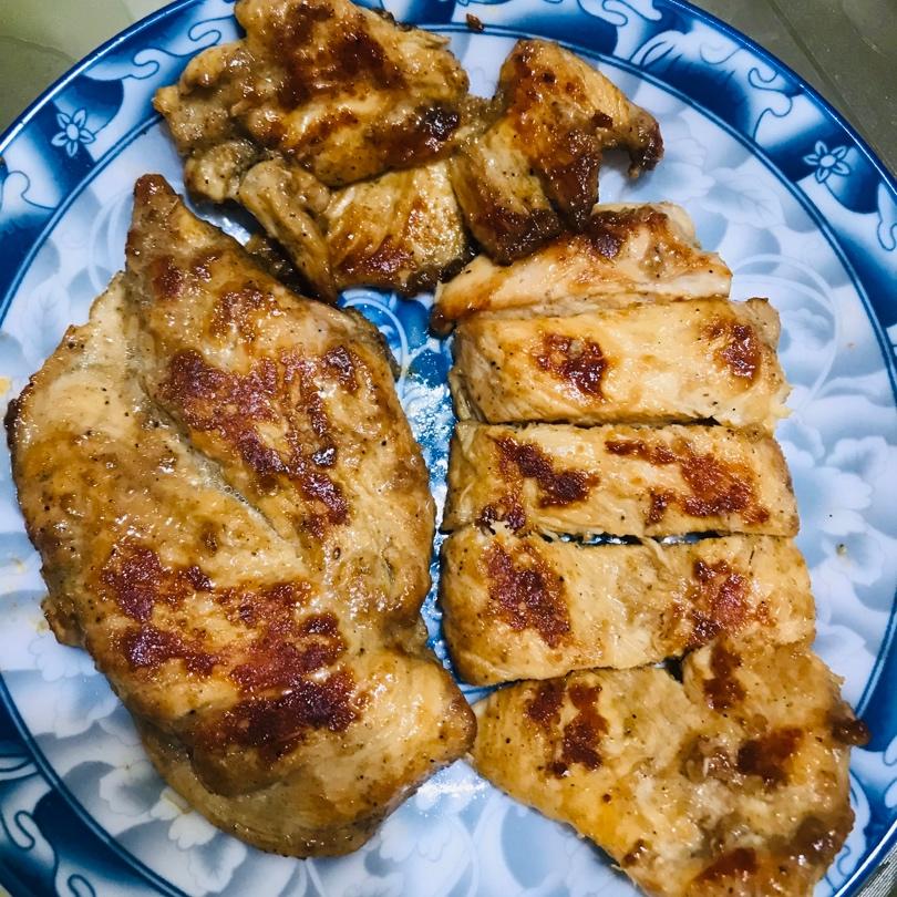 【嫩煎鸡胸肉】