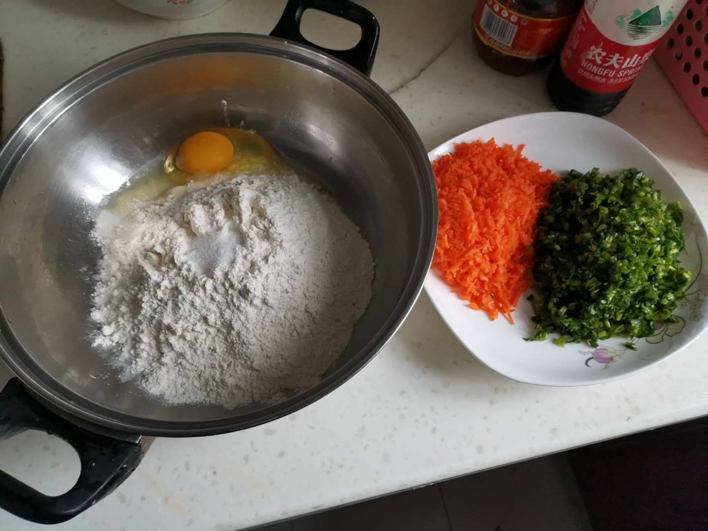 胡萝卜菠菜煎饼的做法 步骤2