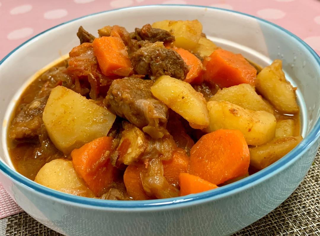 红烧牛肉土豆 （独家秘制）