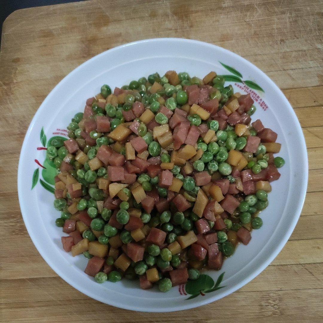 火腿笋丁豌豆，没有玉米!