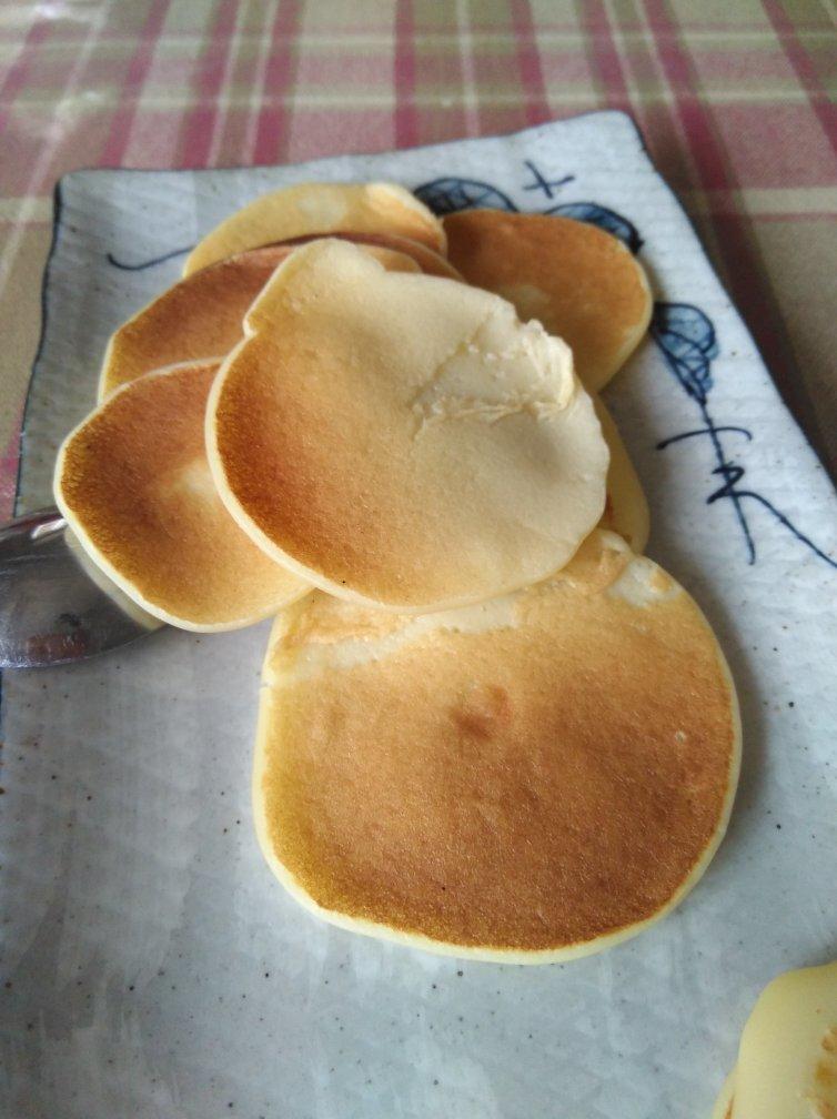 【减脂早餐】无油香蕉松饼（超简单）