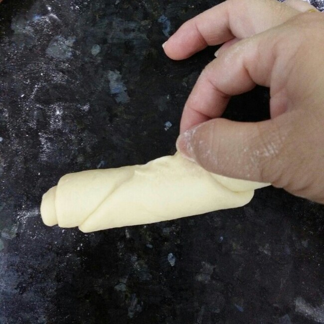 熟蛋黄面包（比斯吉面包）的做法 步骤8