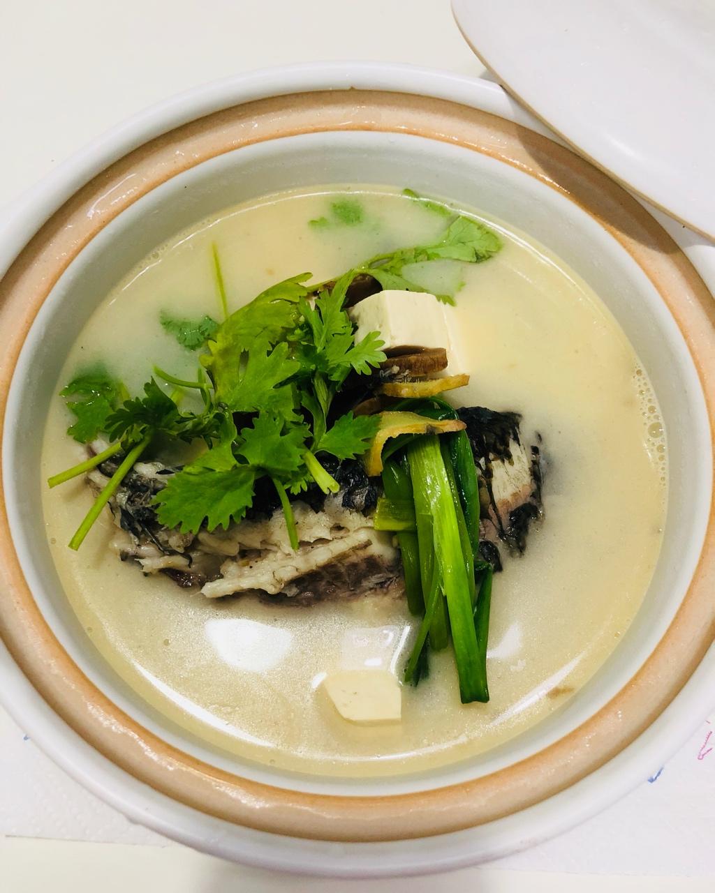 鲫鱼豆腐汤