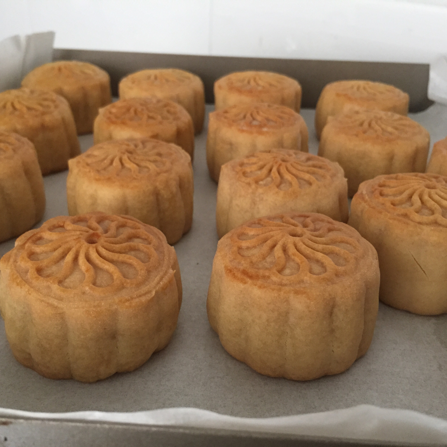 广式月饼—蛋黄莲蓉月饼