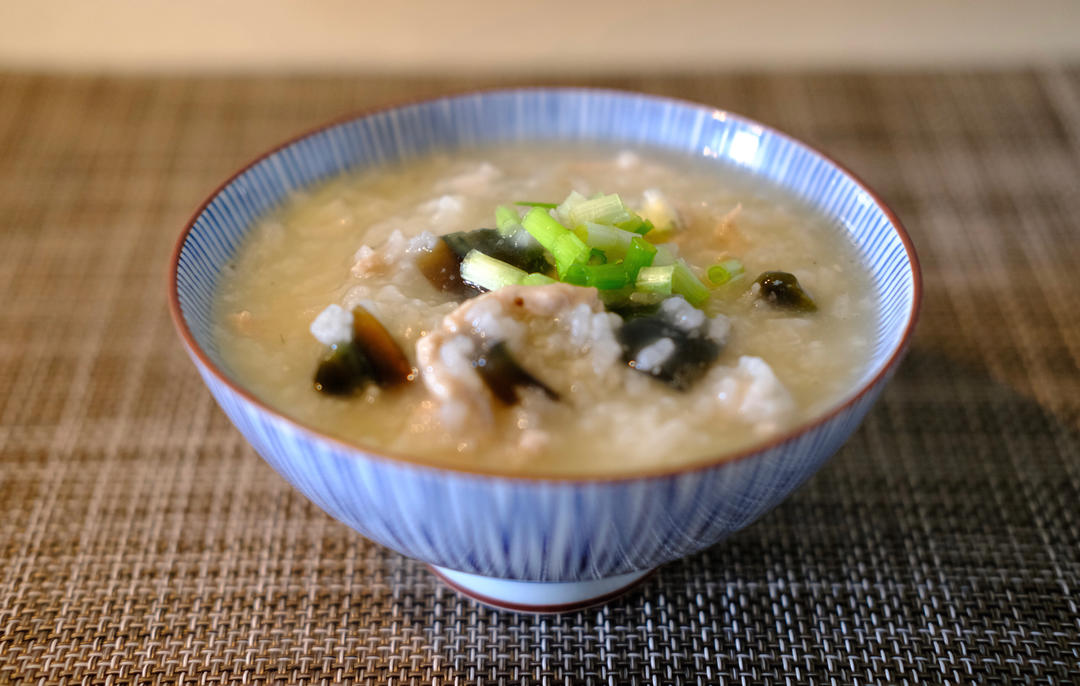 十五分钟快手之香滑皮蛋瘦肉粥(附五分钟电饭煲电压力锅更快捷方法)