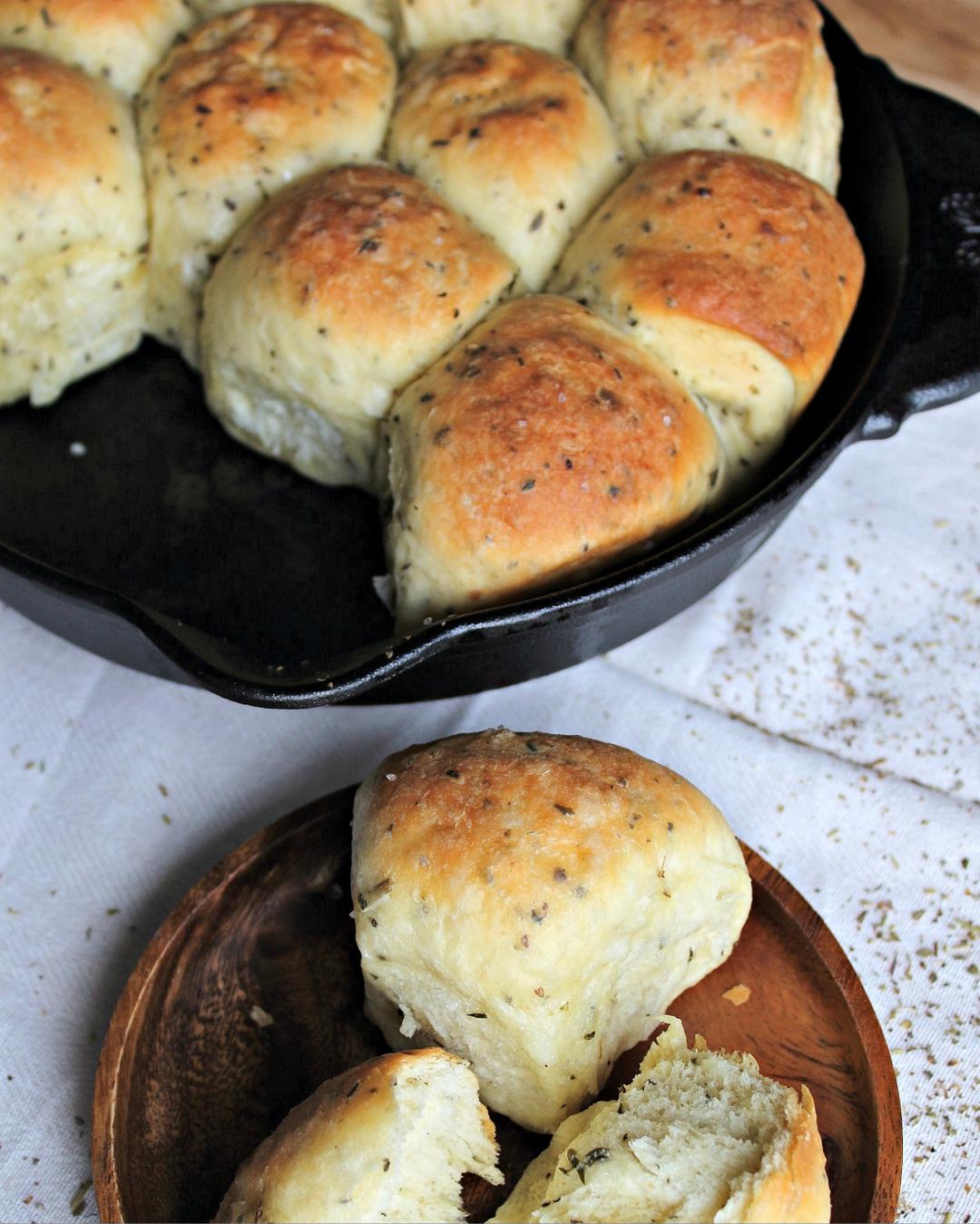 海盐香草煎锅小面包「Sally McKenney」的做法