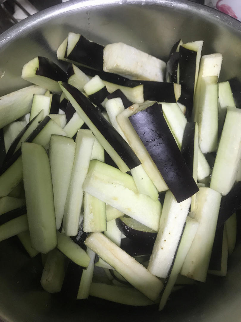 肉沫茄子（非油炸健康版）文末另附万能鱼香汁配方。