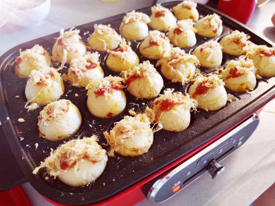 没有章鱼的章鱼小丸子同样深受欢迎（需要多功能烤炉）