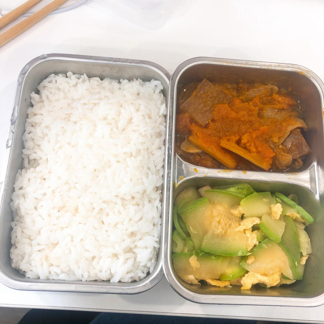 西葫芦炒鸡蛋
