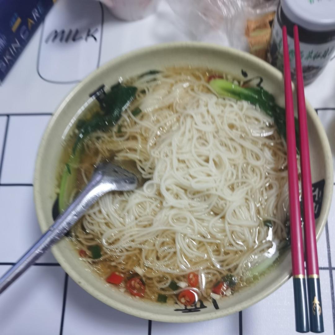 一碗清汤面🍜——秋日里的治愈