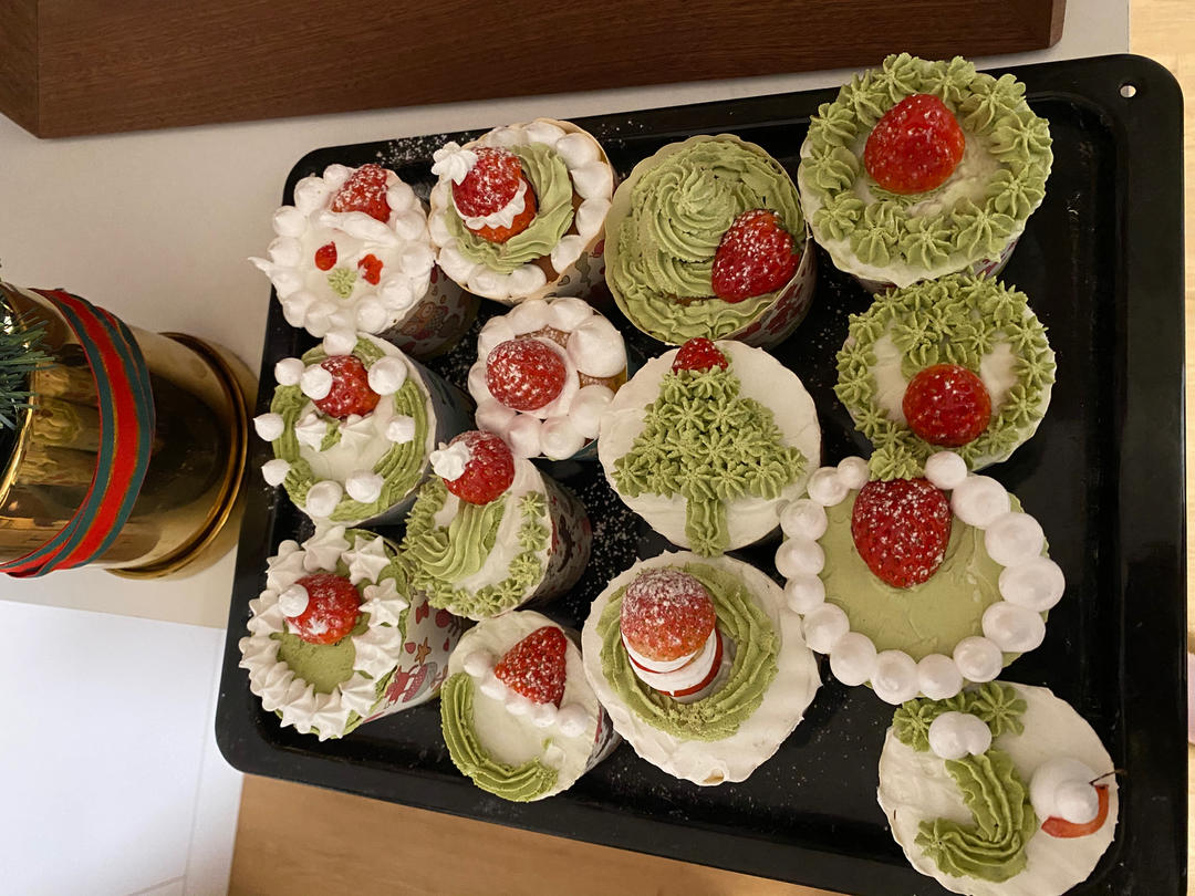 超简单的圣诞杯子蛋糕，零技巧，新手轻松营造节日气氛