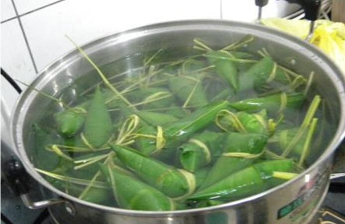 壮族和汉族的“灰水粽”也可以叫水晶粽子（原始配方）凉粽的做法 步骤31