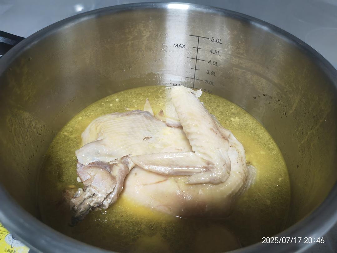 鲜美无敌：清炖鸡汤🐔