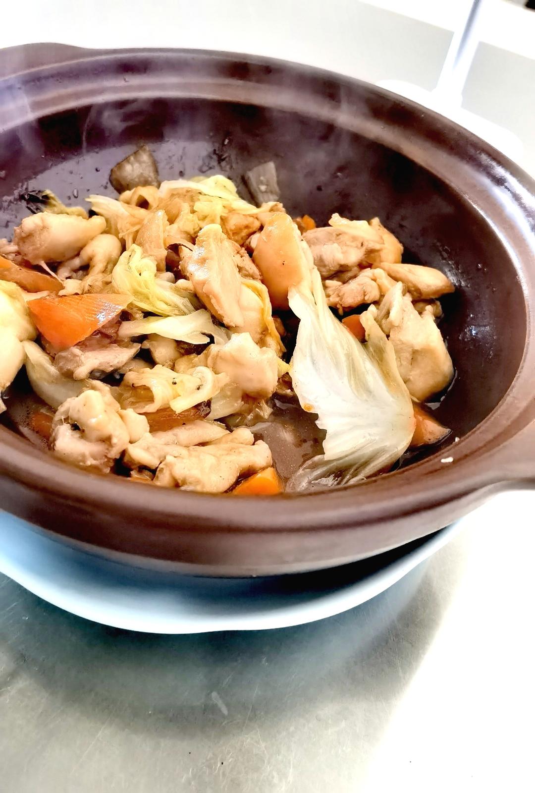 无水蔬菜鸡肉锅｜一锅到底超省事！不加一滴水也能煮出鲜美汤汁！