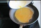 鸡蛋瓠子猪肚菇的做法 步骤2