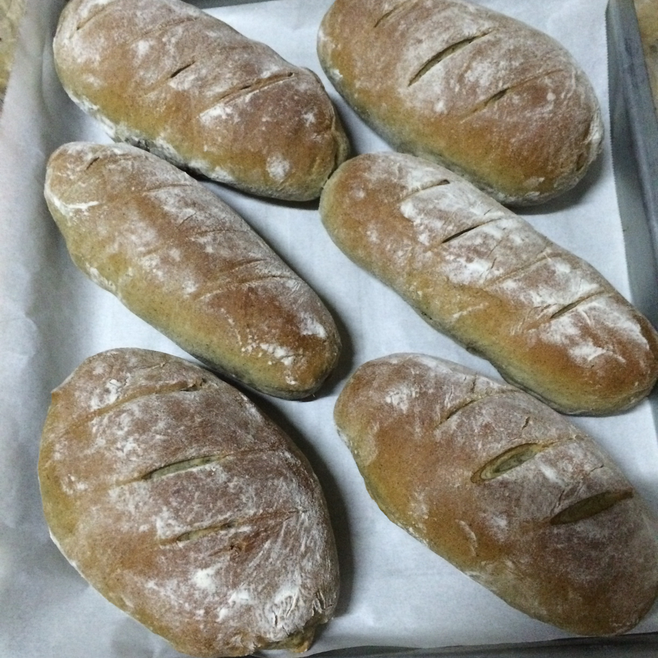黑芝麻核桃面包