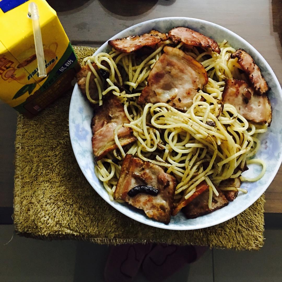可能是最好吃系列--橄榄菜培根意面