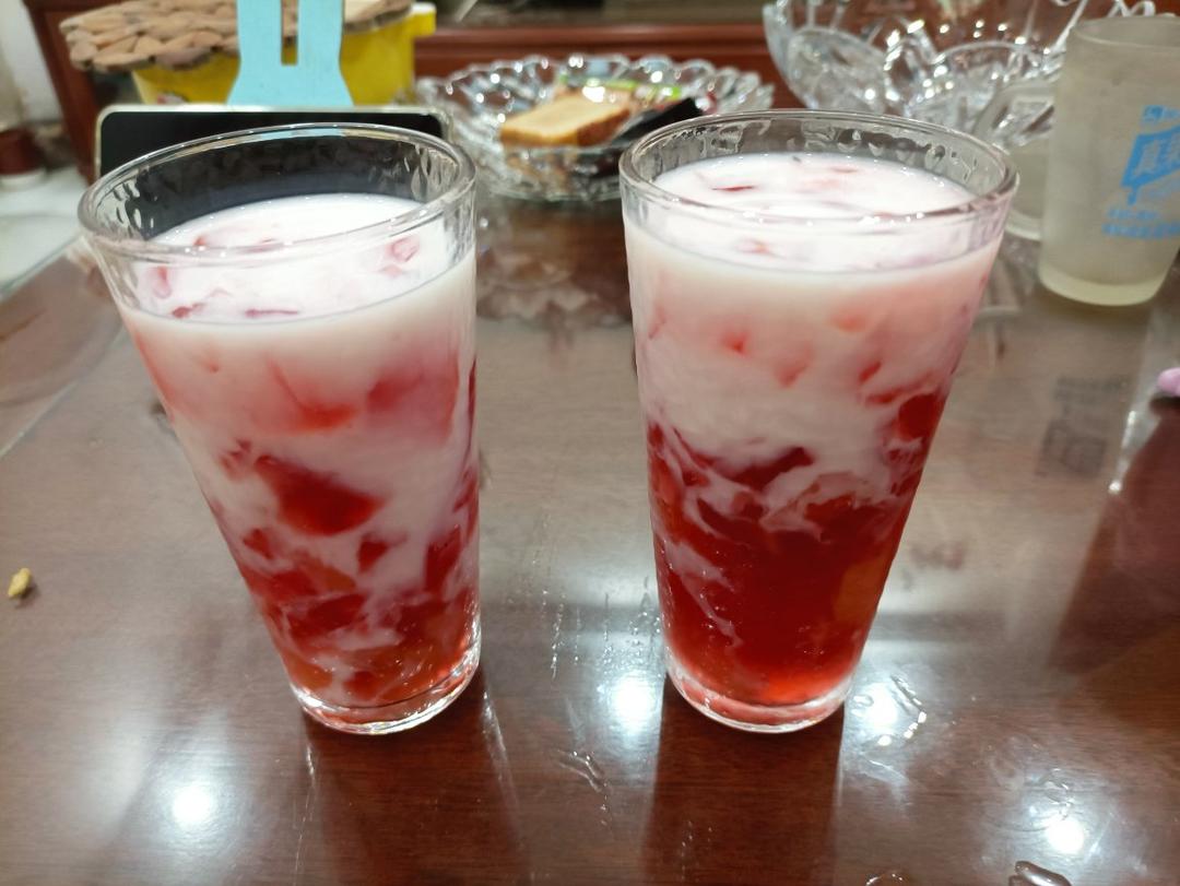 全网超火的葡萄撞奶，做法太简单了