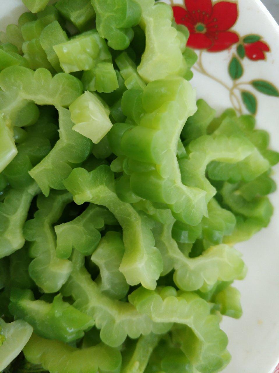 蒜泥蚝油苦瓜
