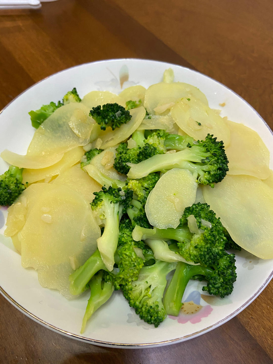 蒜蓉西兰花土豆片