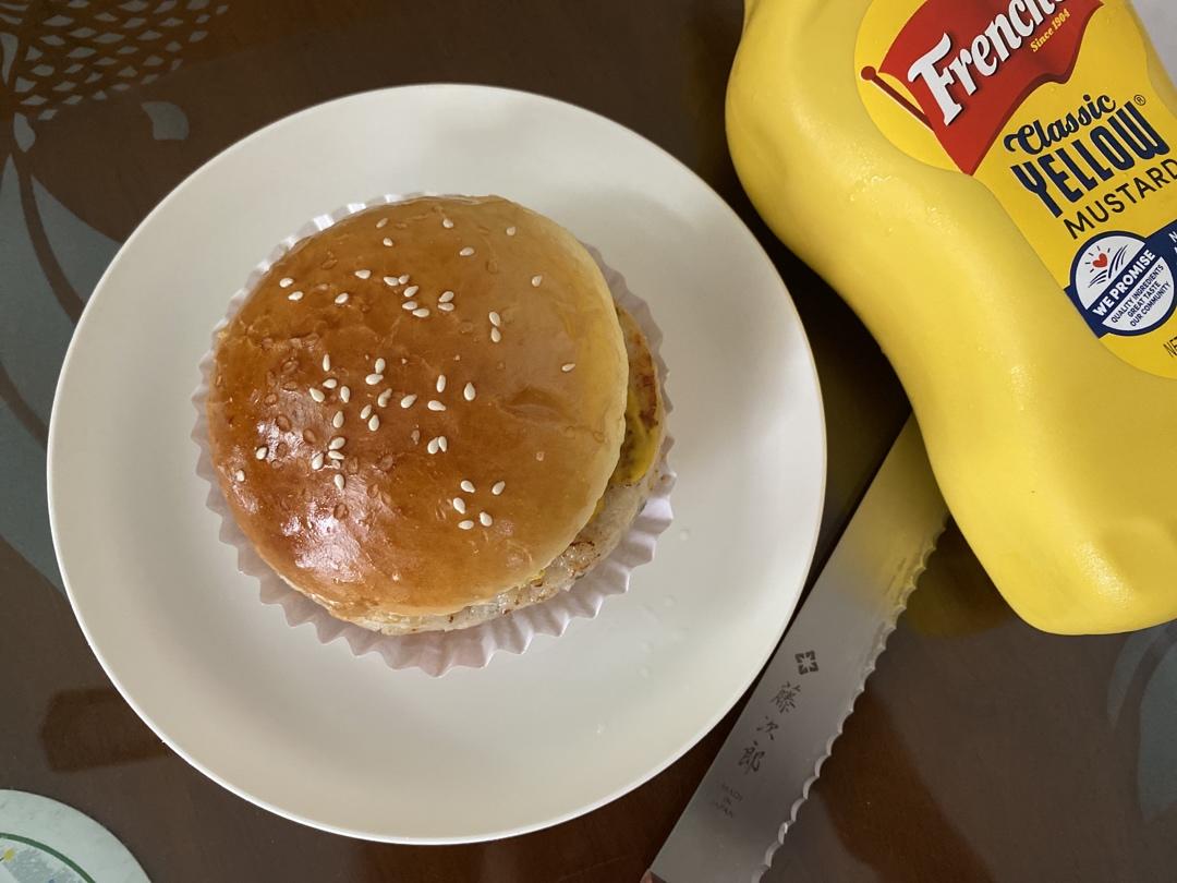 柔软的汉堡胚