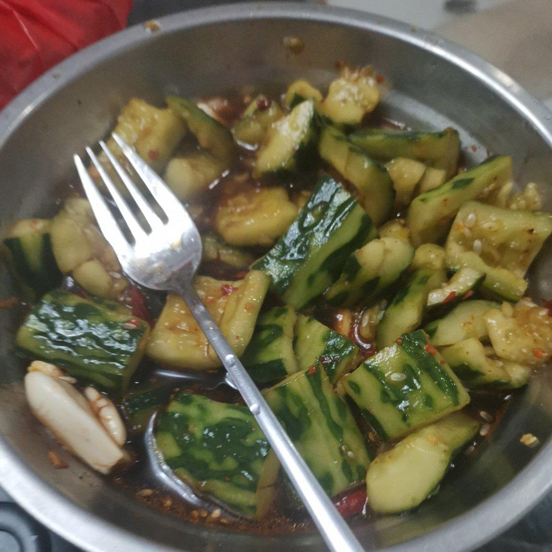 脆爽多汁的拍黄瓜