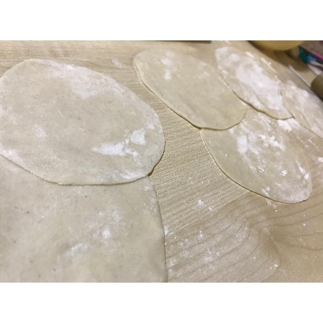 擀饺子皮