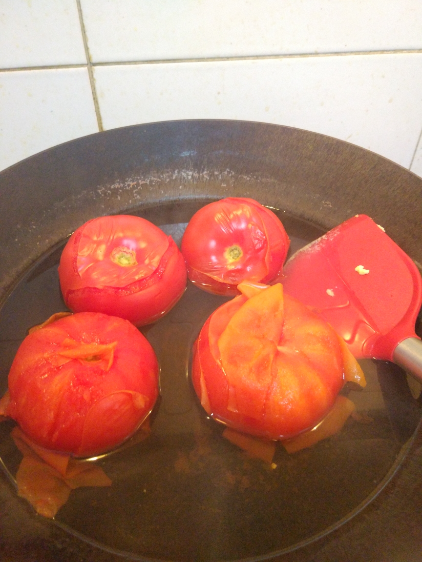 芹菜西红柿炒鸡蛋的做法 步骤3