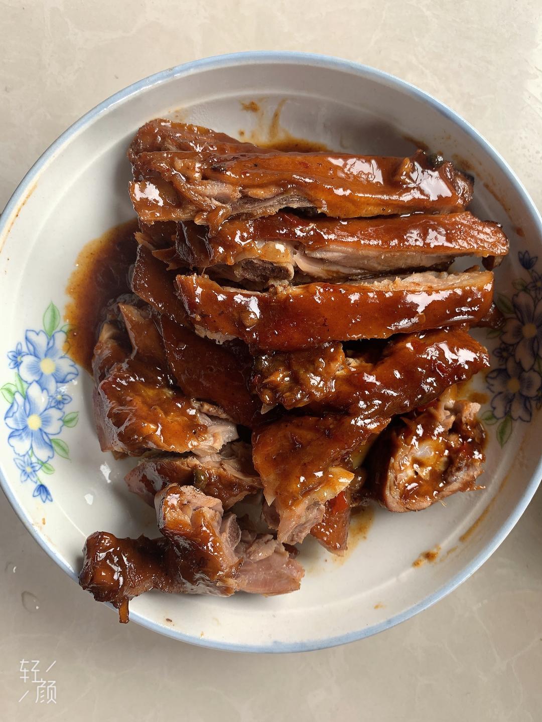 酱汁鸭腿