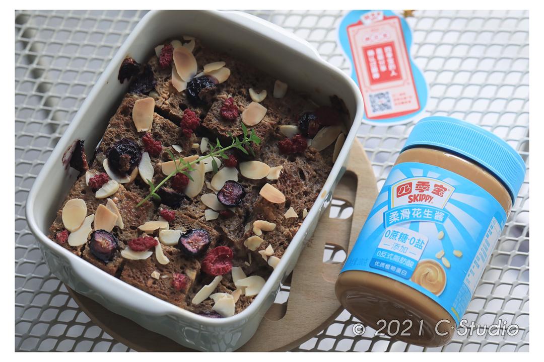 花生酱欧包水果布丁的做法