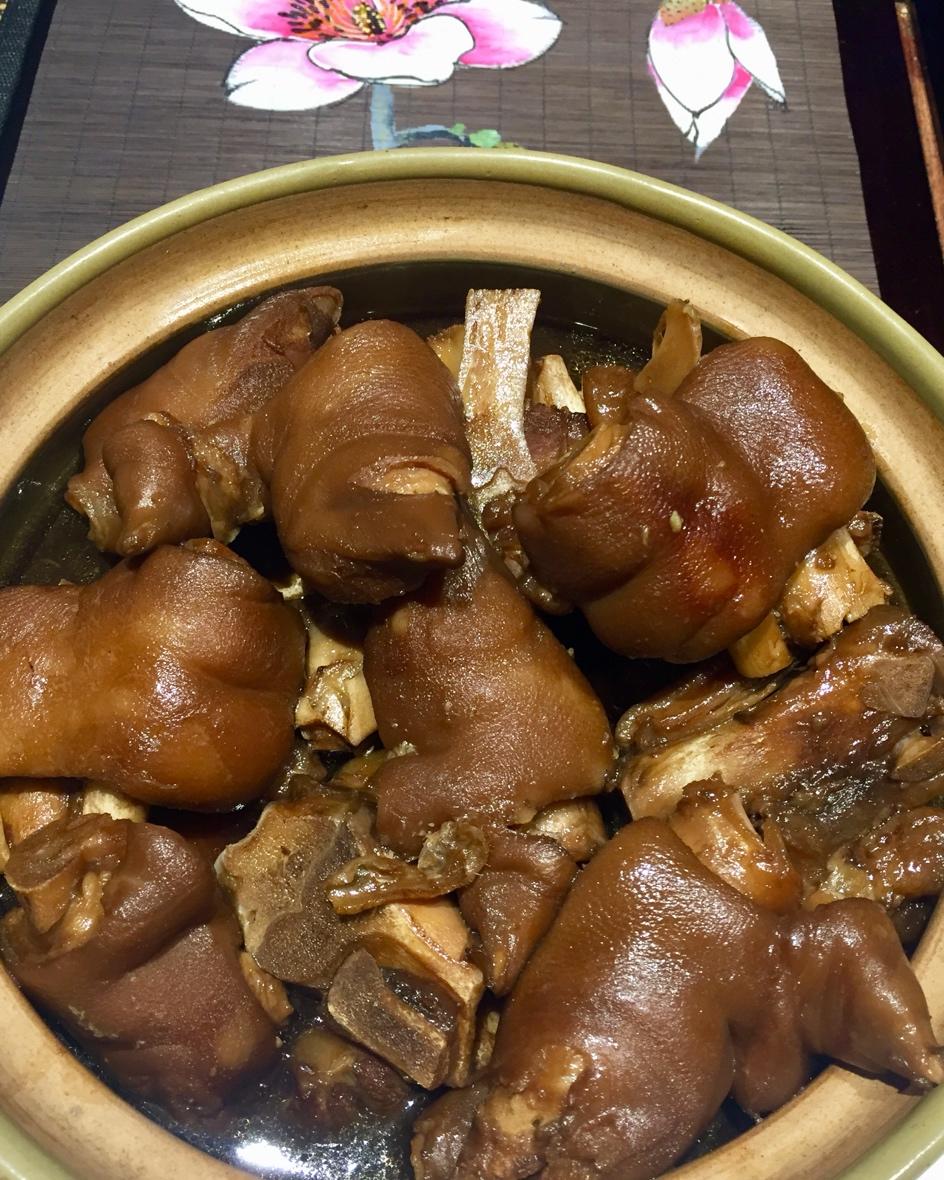 【电饭煲猪蹄】