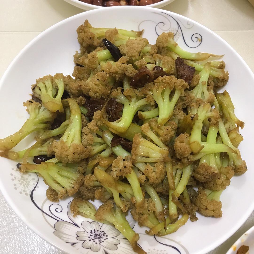 老丁的私房菜-干锅花菜