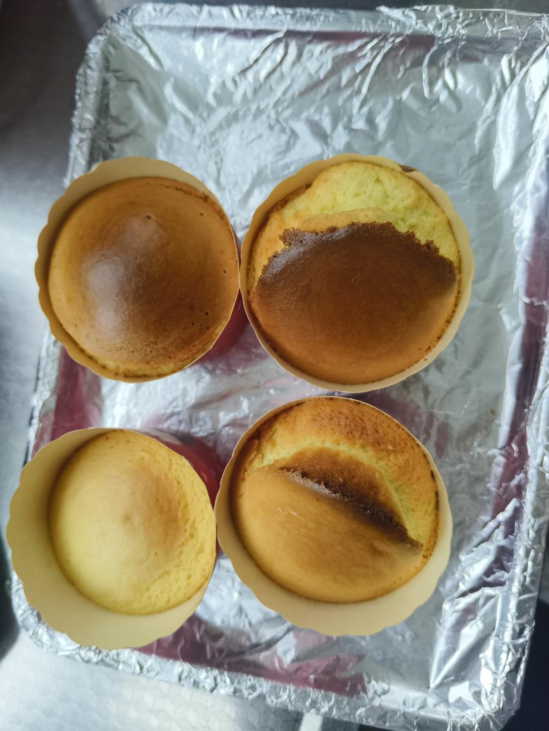 湿润杏仁粉蛋糕-超简单仅需3个原材料，不加一滴油（消耗杏仁粉）