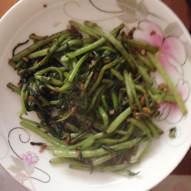 蒜蓉蒿子杆