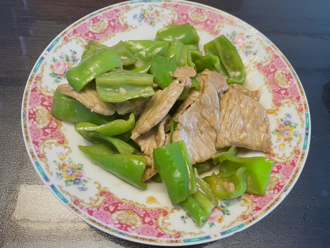 ‼️好吃到舔盘的青椒肉丝盖浇饭