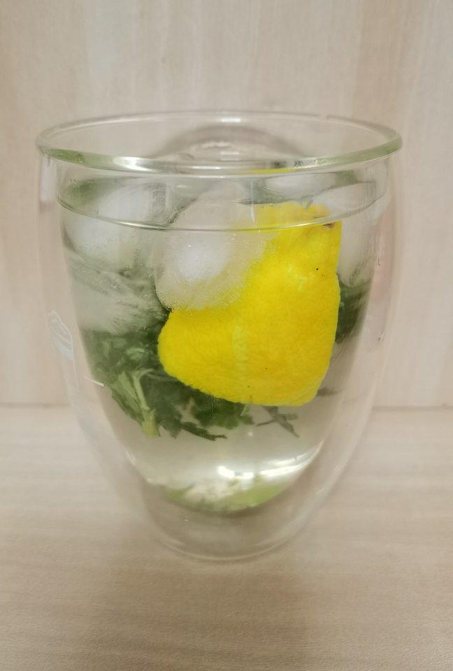 柠檬薄荷苏打水