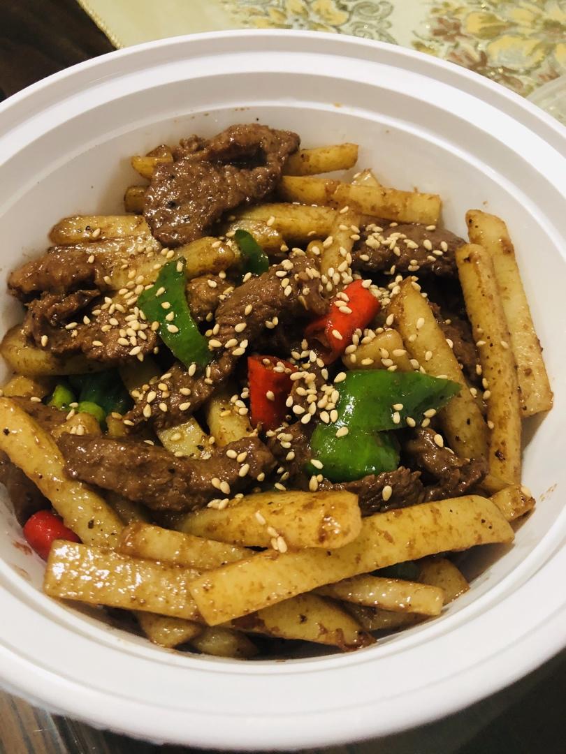 超嫩滑牛柳烧土豆条
