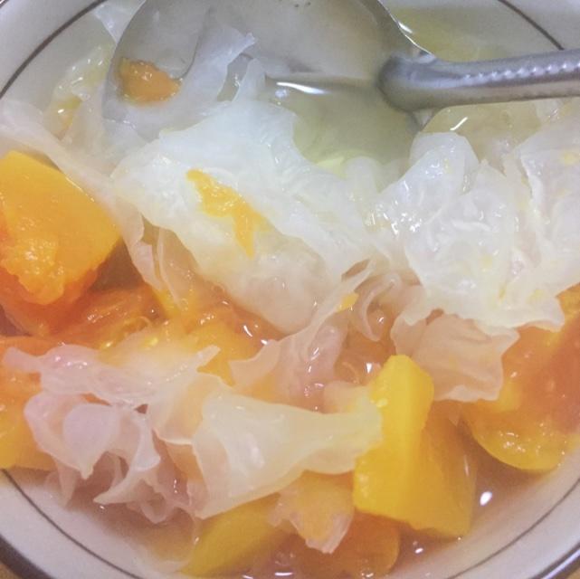 木瓜银耳莲子汤