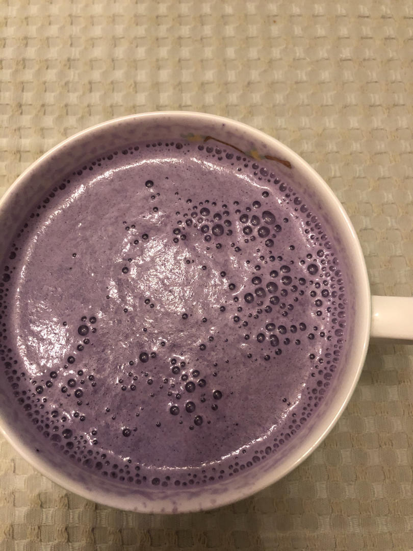 轻食系列：蓝莓紫甘蓝奶昔