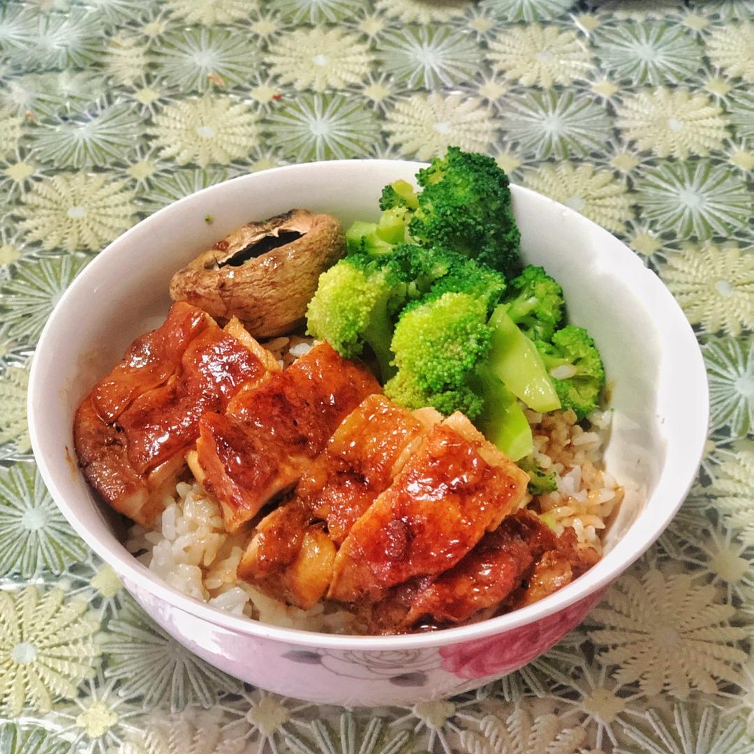 照烧鸡腿饭