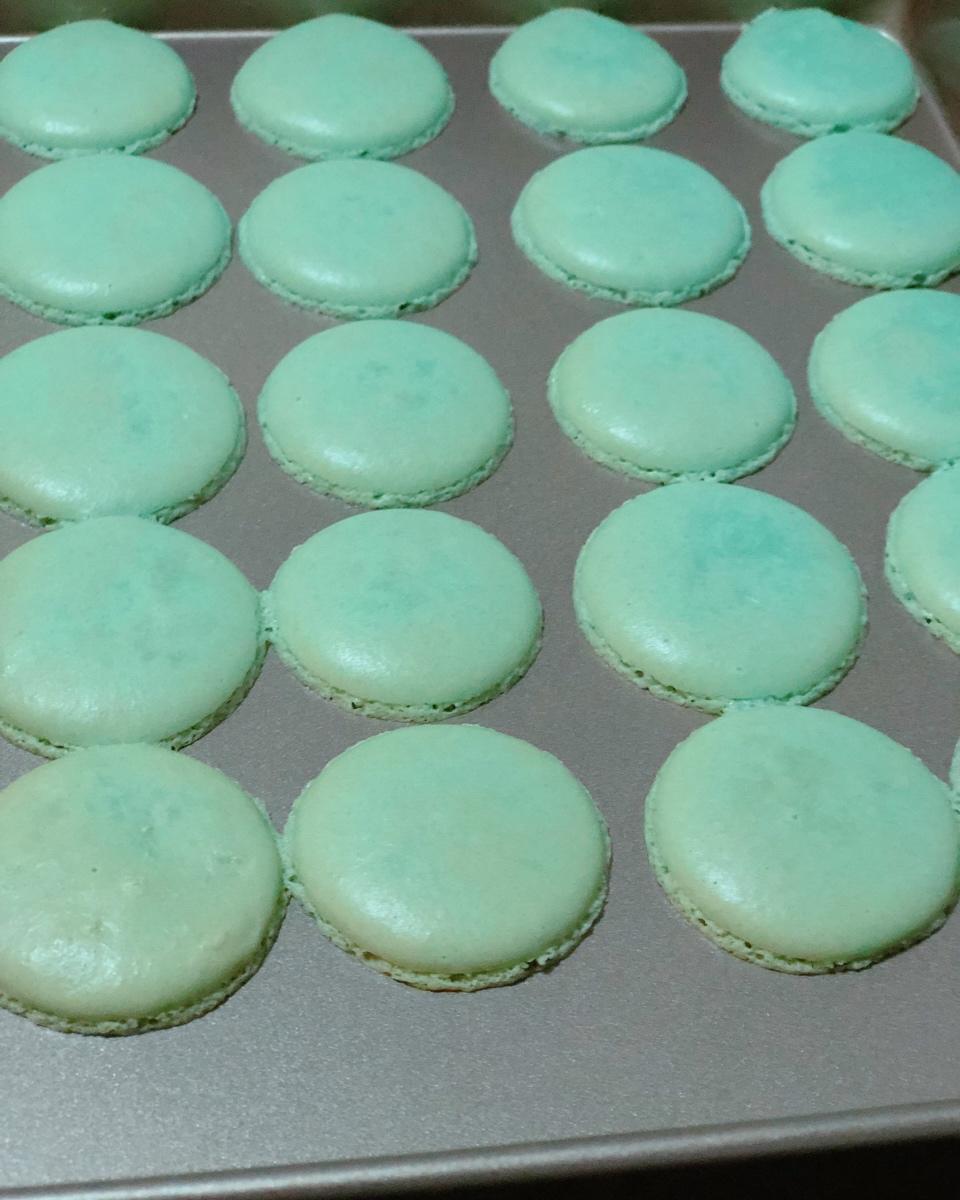 马卡龙(杏仁蛋白糖饼)