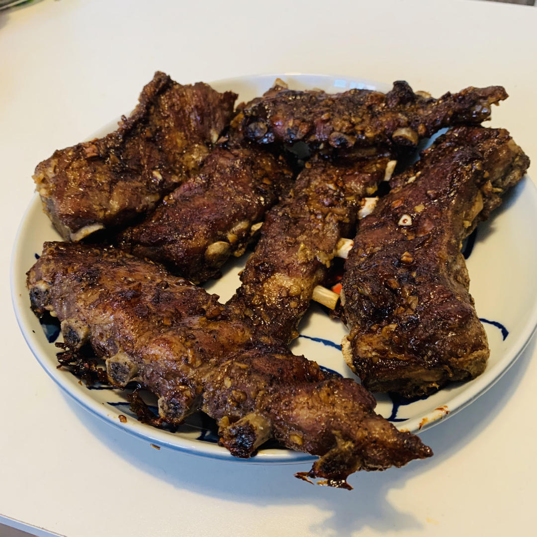 最简单的焦香软糯烤猪肋排