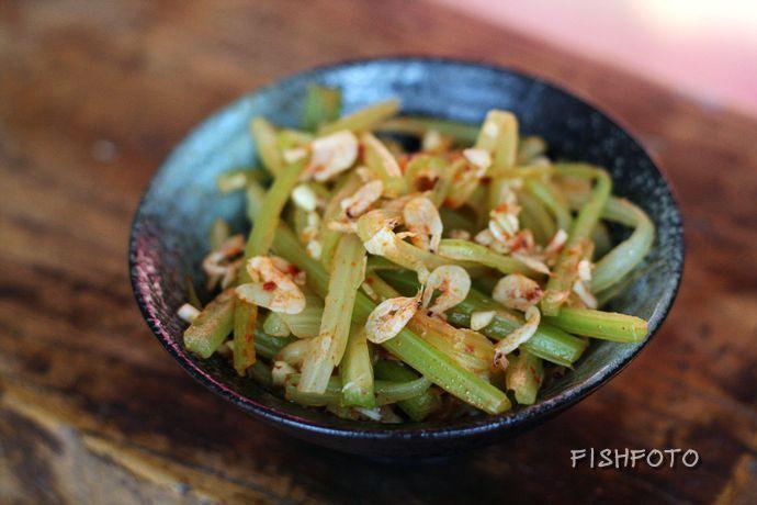 虾皮芹菜的做法