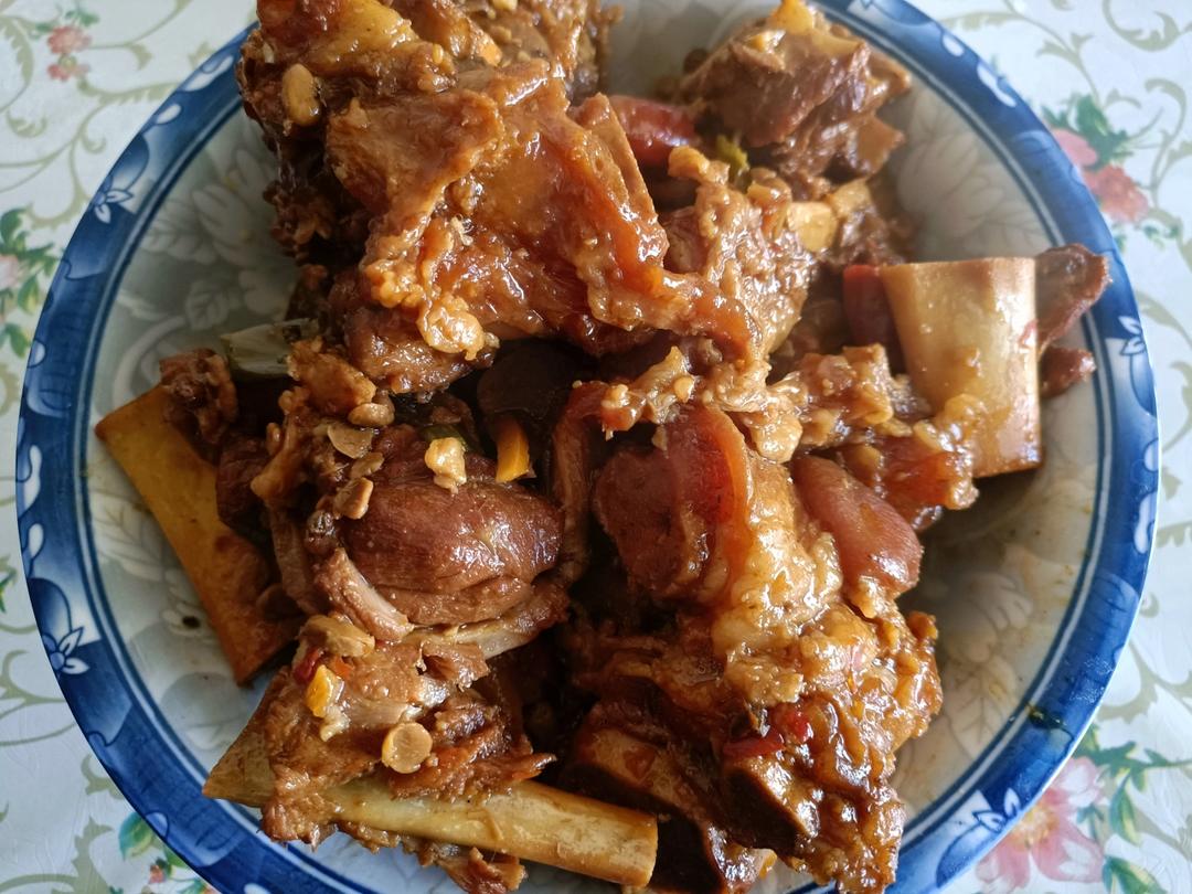 堂妈小厨——酱大棒骨