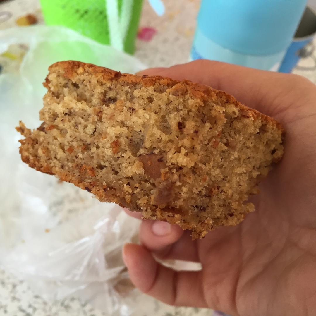 小陶 子做的桂圆红枣海绵蛋糕