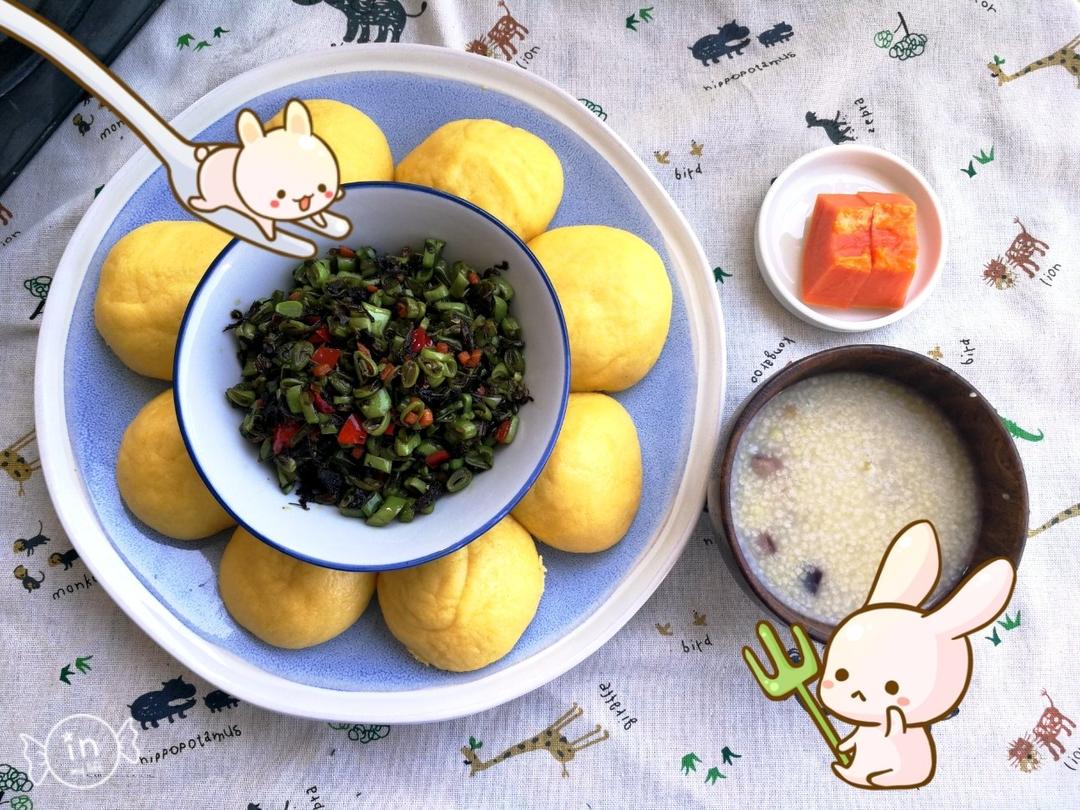 榄菜豆角窝窝头
