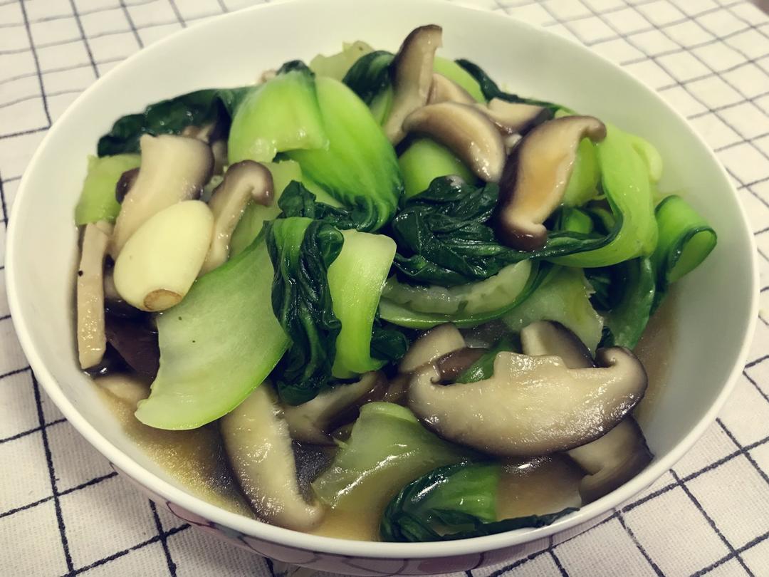 蘑菇炒青菜
